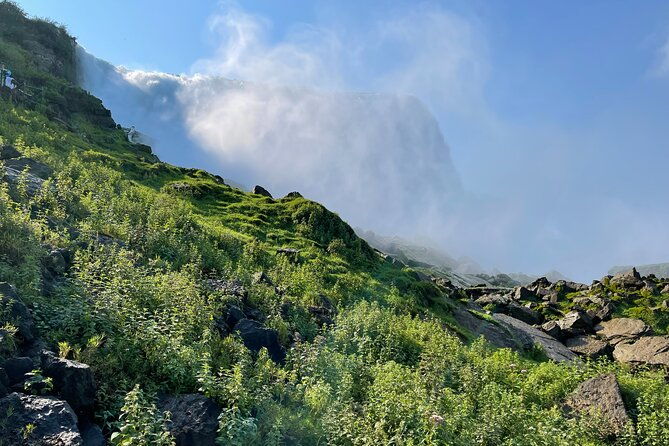 american-made-tour-iconic-boat-ride-cave-of-the-winds-and-more-2