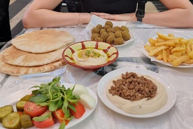 Amman Private City Tour With Local Lunch - A Closer Look at the Itinerary
