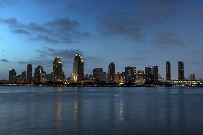 amorous-strolls-love-is-in-san-diego