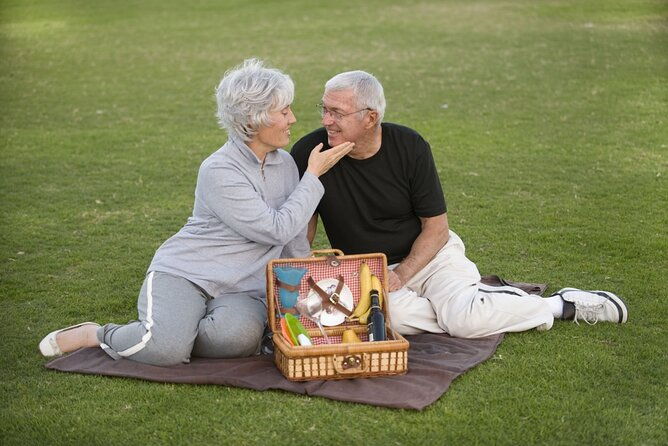 amorous-strolls-love-is-in-san-diego