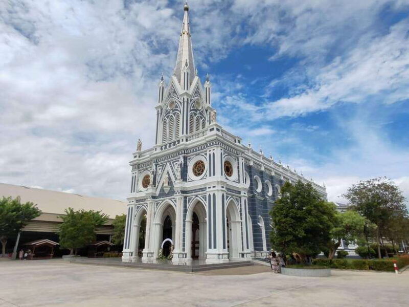 amphawa-floating-market-railway-market-private-tour