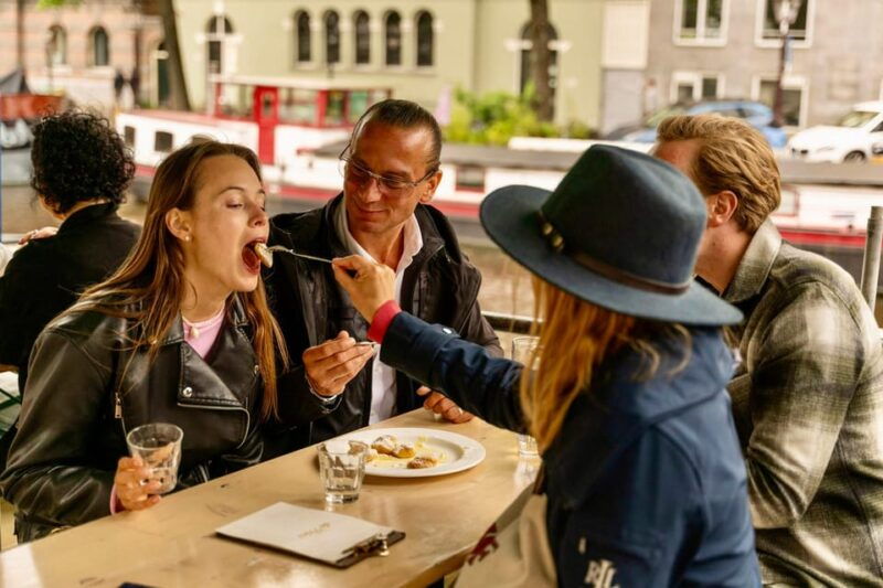 amsterdam-10-tastings-guided-food-tour-by-unesco-canals