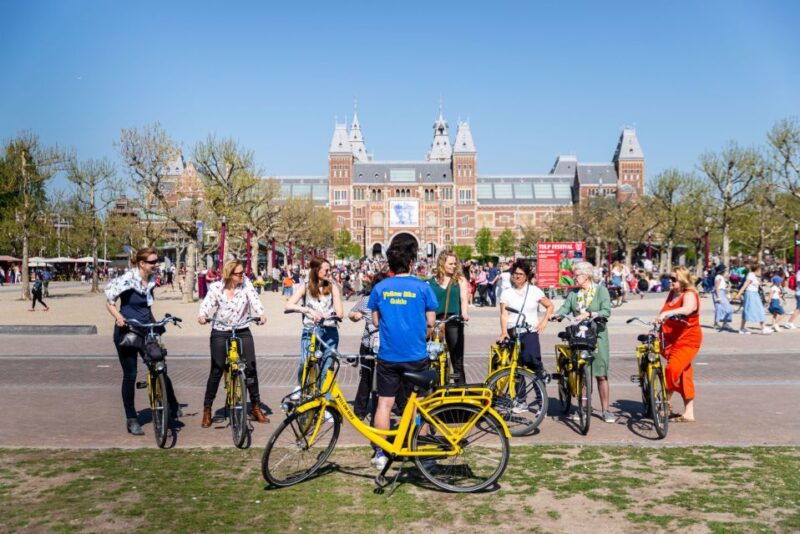amsterdam-2-hour-city-highlights-guided-bike-tour