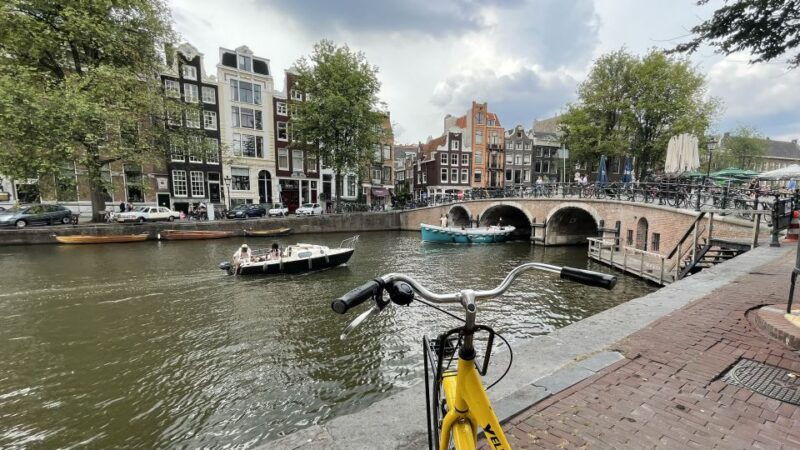 amsterdam-2-hour-city-highlights-guided-bike-tour