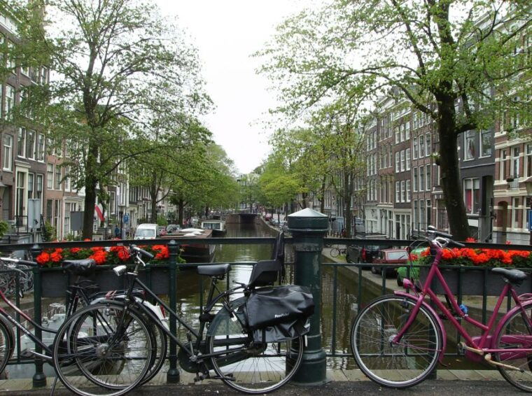 amsterdam-2-hour-sightseeing-tour-by-rickshaw