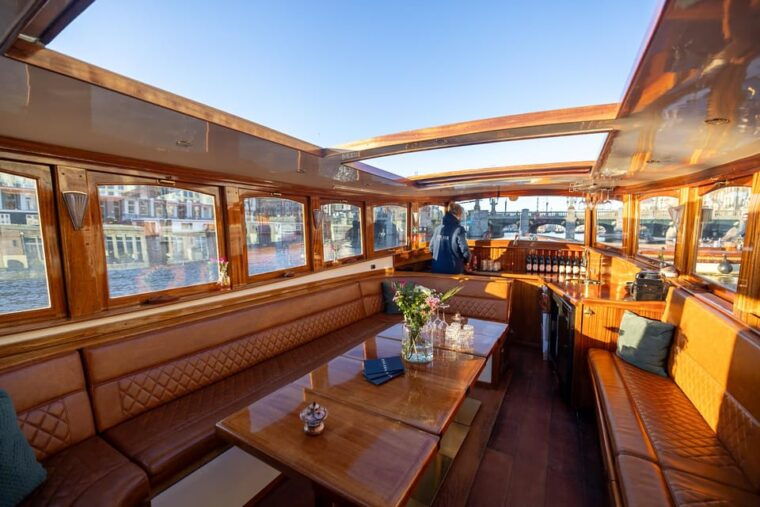 amsterdam-2h-canal-cruise-incl-dutch-snacks-drinks-option