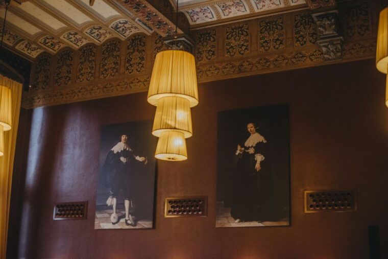 amsterdam-3-course-meal-in-historic-1st-class-waiting-rooms