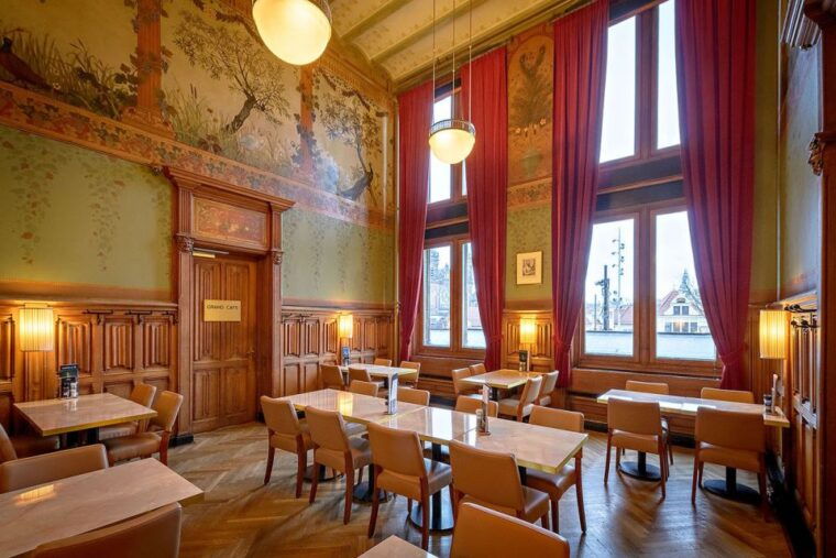amsterdam-3-course-meal-in-historic-1st-class-waiting-rooms