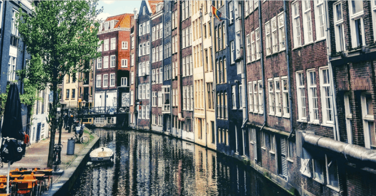 amsterdam-3-hour-see-and-taste-tour-of-historical-centre