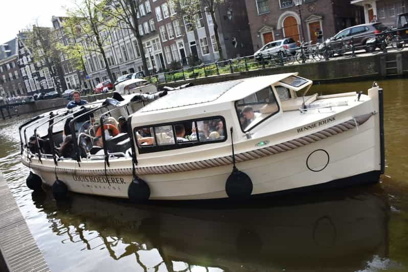 amsterdam-420-smoke-friendly-boat-tour