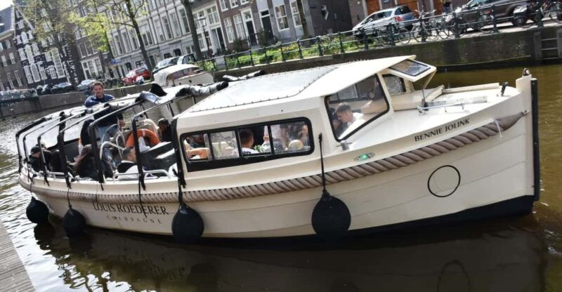 amsterdam-420-smoke-friendly-boat-tour