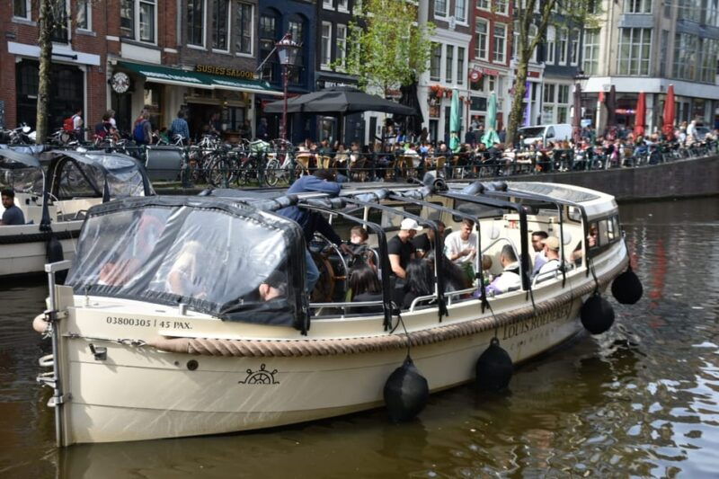 amsterdam-420-smoke-friendly-boat-tour