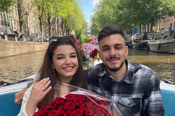 Amsterdam 90-min Private Canal Cruise with Live Guide and Drinks - Why a canal cruise in Amsterdam is a must