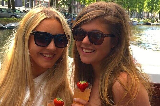 Amsterdam 90-min Private Canal Cruise with Live Guide and Drinks - Practical details and considerations