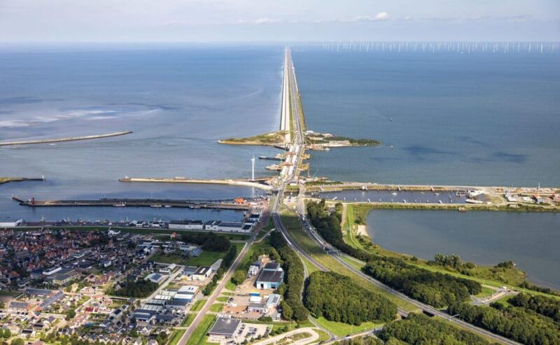 amsterdam-afsluitdijk-wadden-center-museum-private-tour