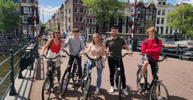 amsterdam-bike-tour-with-a-french-speaking-guide-local