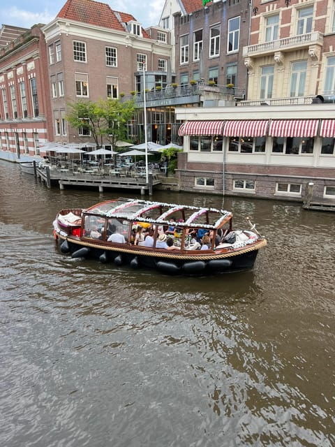 amsterdam-boat-tour-with-optional-unlimited-drinks