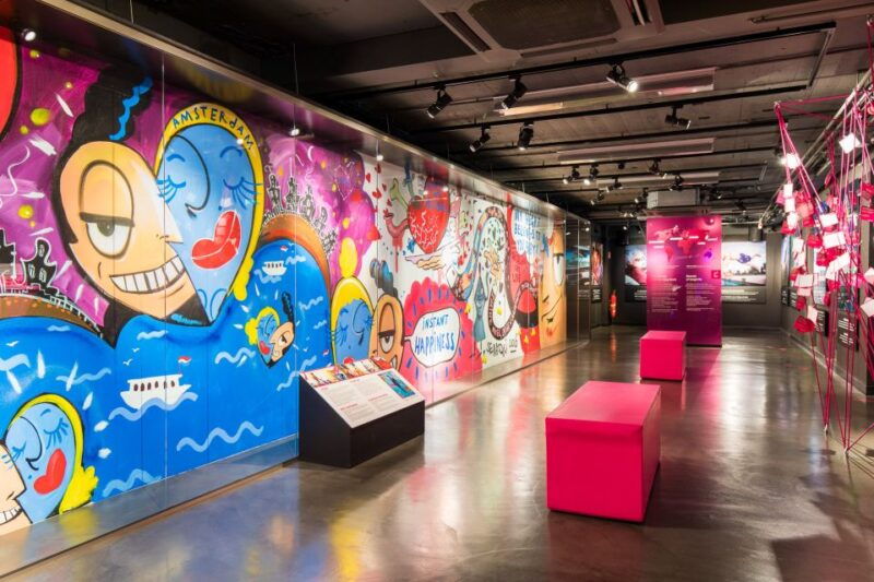 amsterdam-body-worlds-exhibition-and-canal-cruise