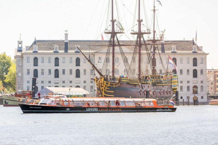 amsterdam-body-worlds-exhibition-and-canal-cruise