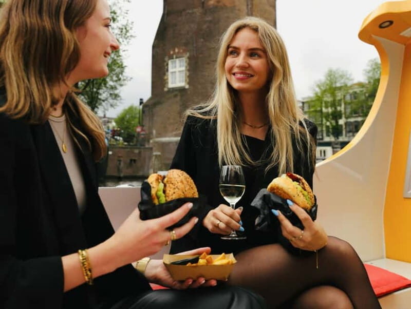 Amsterdam: Burger Dinner Canal Cruise - A Practical Guide to the Amsterdam Burger Dinner Canal Cruise