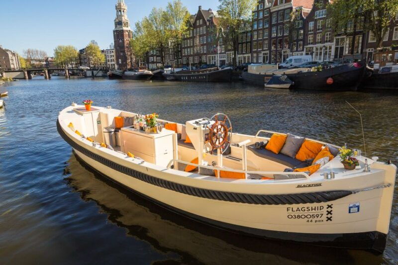amsterdam-canal-belt-private-beer-boat-tour