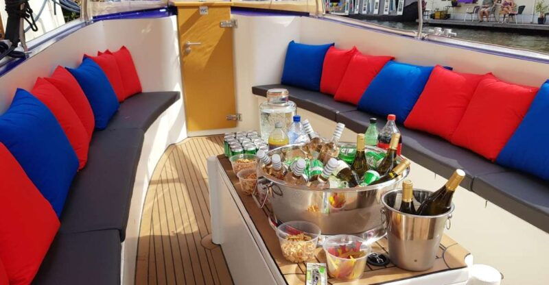 amsterdam-canal-booze-cruise-with-unlimited-drinks-option