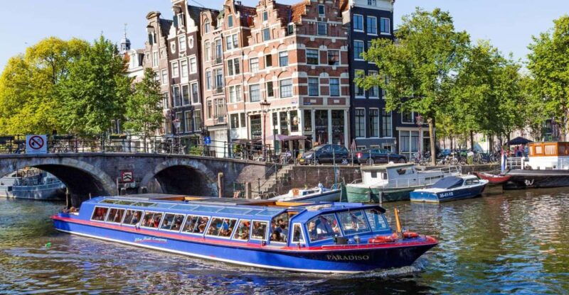 amsterdam-canal-cruise-and-jewish-cultural-quarter-tickets