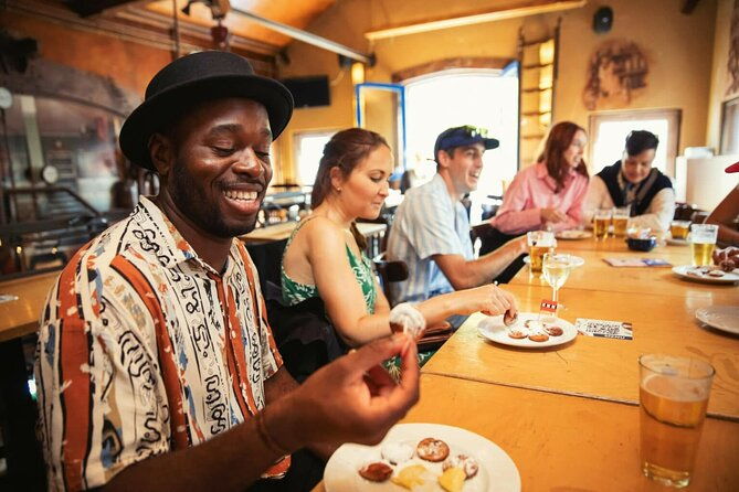 amsterdam-canal-cruise-and-local-food-tour