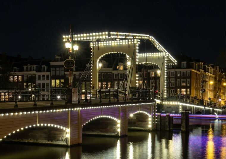 amsterdam-canal-cruise-in-german-with-unlimited-drink-options