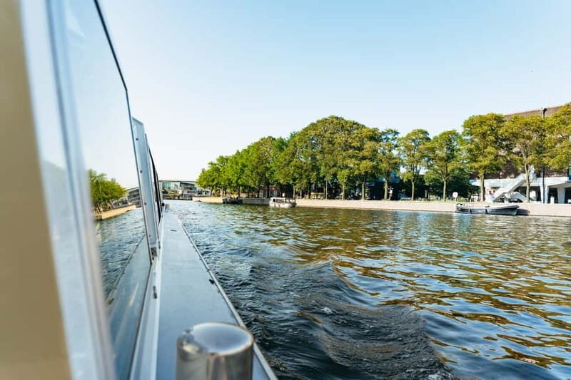Amsterdam: Canal Cruise with Free Dutch Stroopwafel - Who Should Book This Tour?