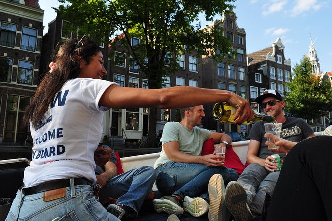 amsterdam-canal-cruise-with-live-guide-and-unlimited-drinks