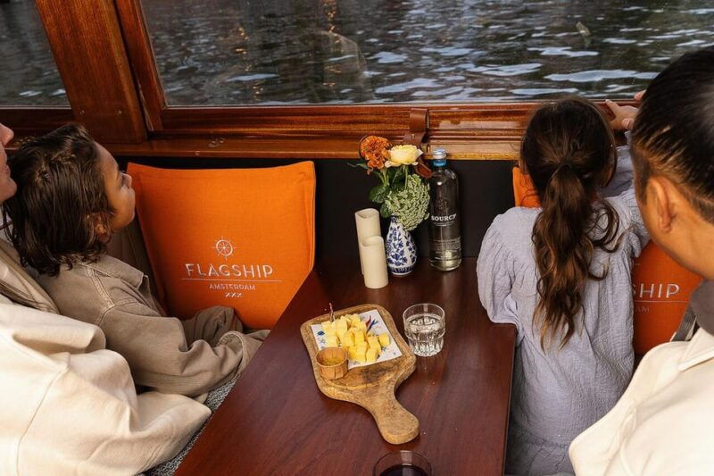 amsterdam-canal-cruise-with-unlimited-cheese-wine-option