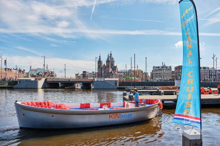 amsterdam-canal-cruise-with-unlimited-drink-option