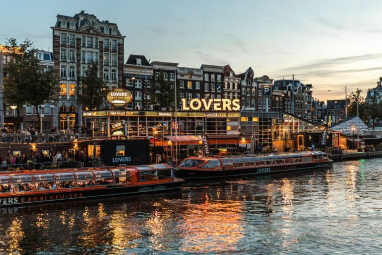 amsterdam-christmas-lights-and-festive-delights