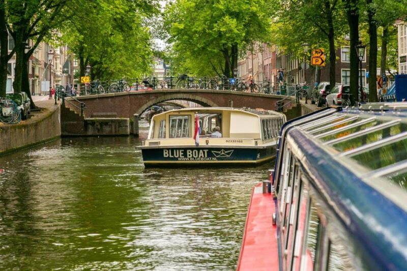 amsterdam-city-canal-cruise-with-audio-guide