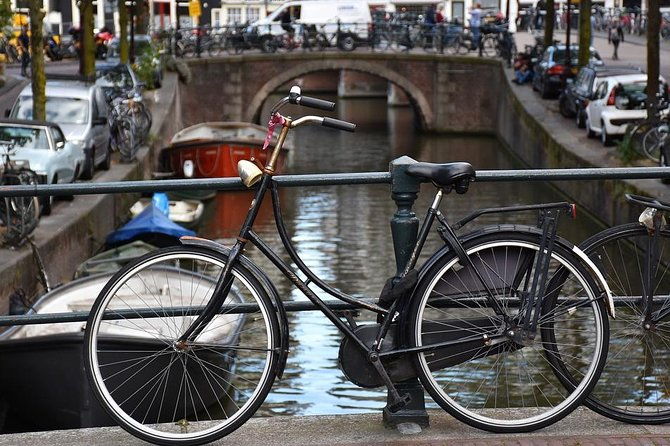 amsterdam-city-highlights-bike-tour