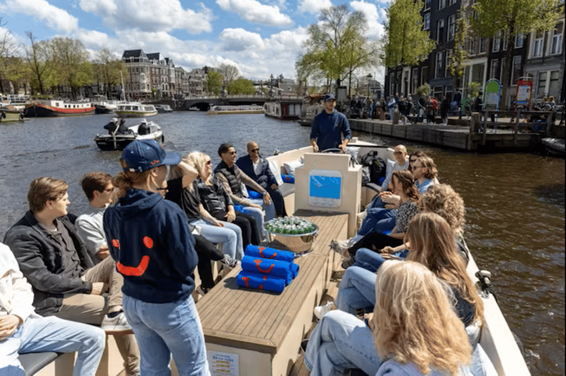 amsterdam-city-highlights-small-boat-canal-cruise-with-host