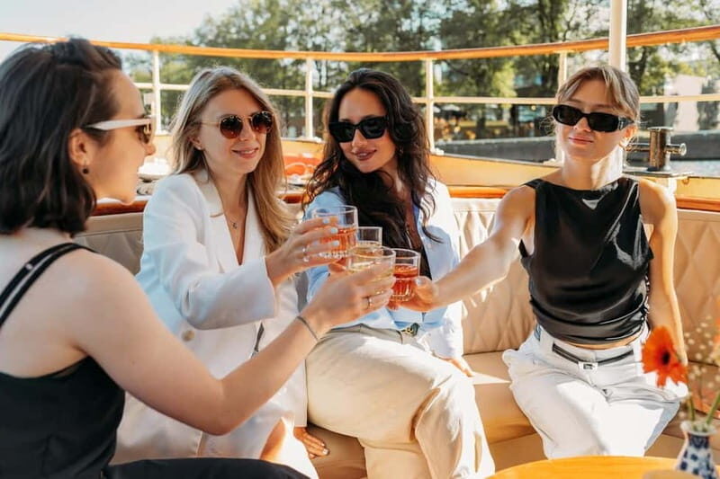 Amsterdam: Classic Boat Cruise with Optional Cheese & Wine - Final Thoughts