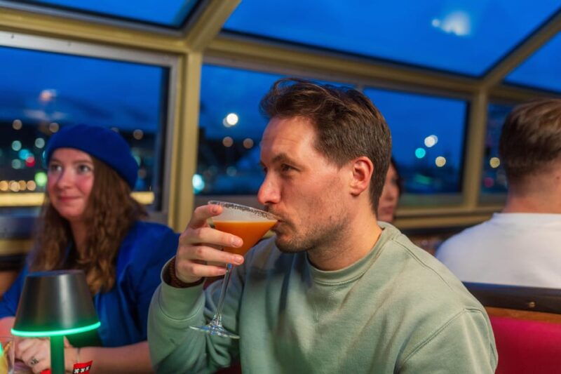 amsterdam-cocktail-cruise-night-tour