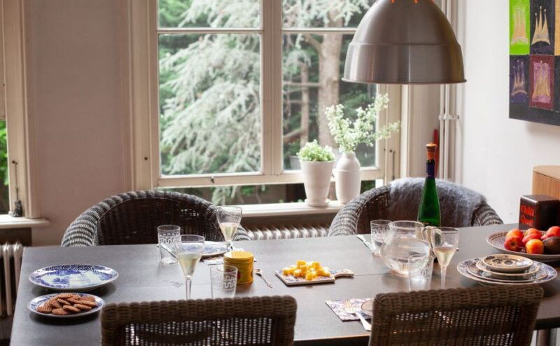 amsterdam-craft-dutch-pancakes-in-charming-canal-house