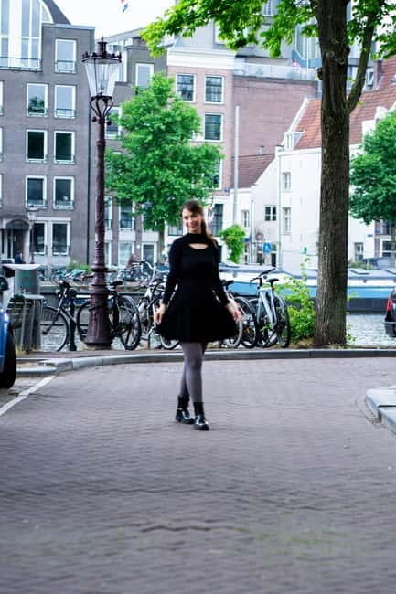 Amsterdam: Customizable Photography Tour with 9-10 Photos - Discovering Amsterdam: A Personalized Photography Tour Worth Considering