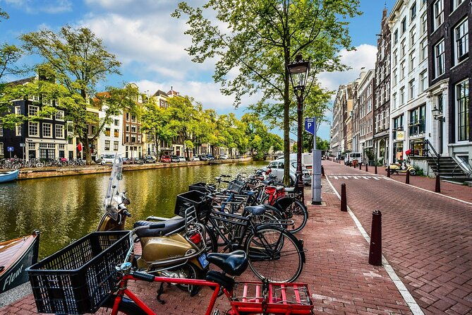 amsterdam-day-trip-from-brussels-with-cheese-clogs-and-windmills