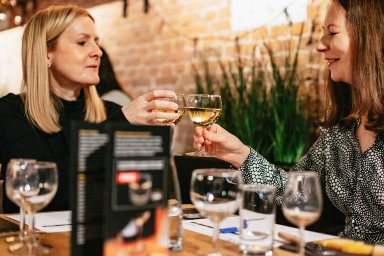amsterdam-dutch-cheese-tasting-experience-with-wine