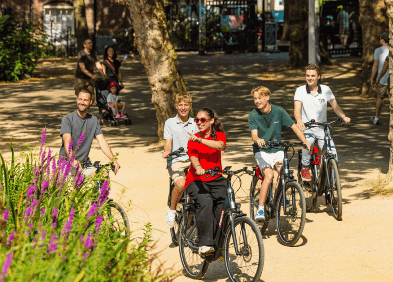 amsterdam-e-bike-sightseeing-tour