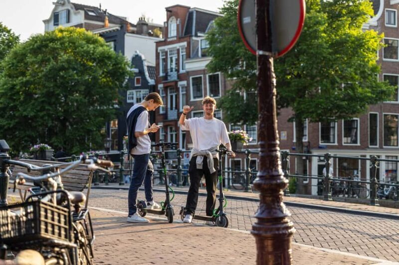 Amsterdam: Elec. Scooter Tour Golden Hidden A'dam (3h) - Who’s This Tour Best Suited For?