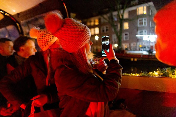amsterdam-evening-canal-cruise-with-live-guide-and-onboard-bar