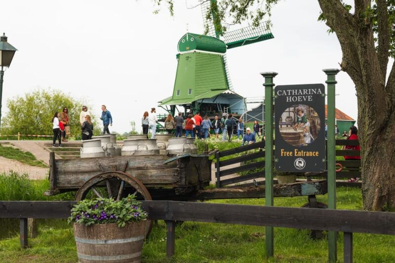 amsterdam-explore-zaanse-schans-half-day-luxury-coach-trip