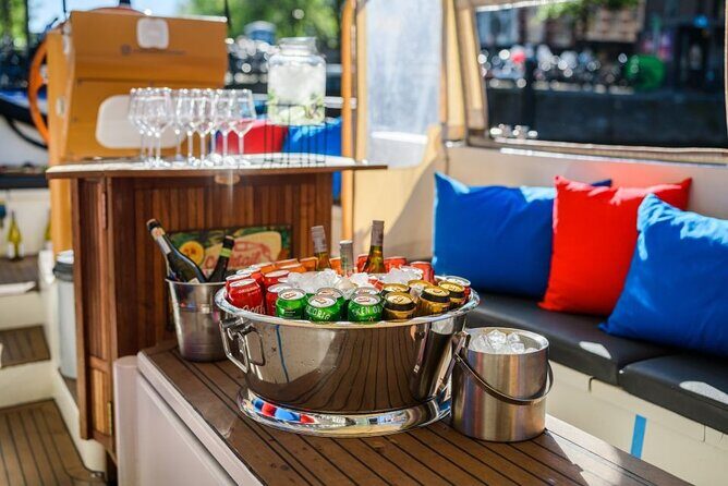 Amsterdam: German-speaking boat trip with bar on board - A Detailed Look at the Canal Journey
