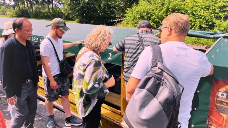 amsterdam-giethoorn-zaanse-schans-daytour-with-small-group