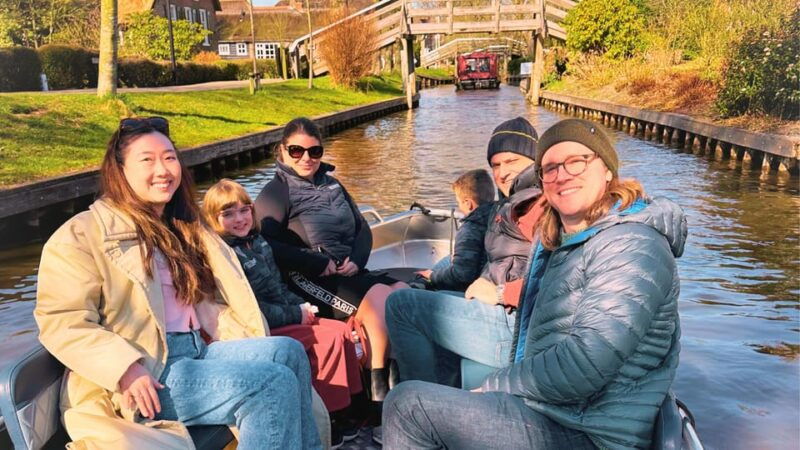 amsterdam-giethoorn-zaanse-schans-daytour-with-small-group